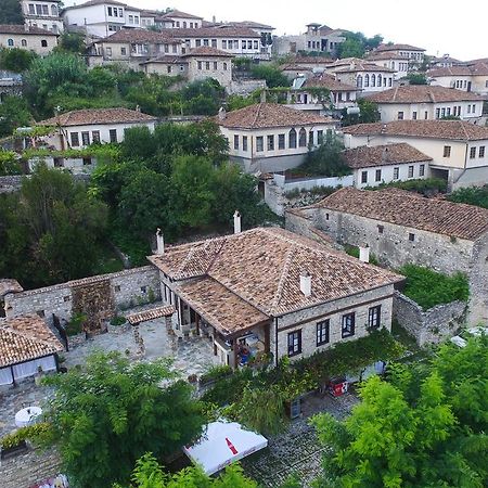 Guest House Iljesa Berat Eksteriør bilde