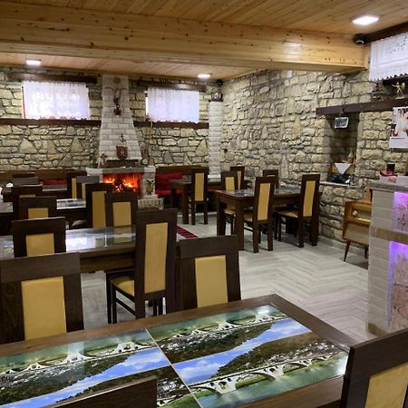 Guest House Iljesa Berat Eksteriør bilde