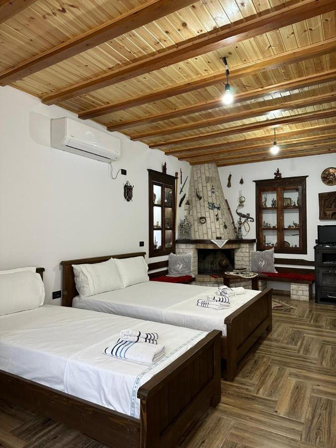 Guest House Iljesa Berat Eksteriør bilde