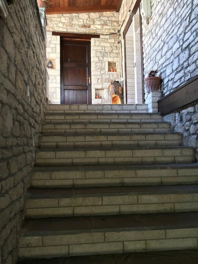 Guest House Iljesa Berat Eksteriør bilde
