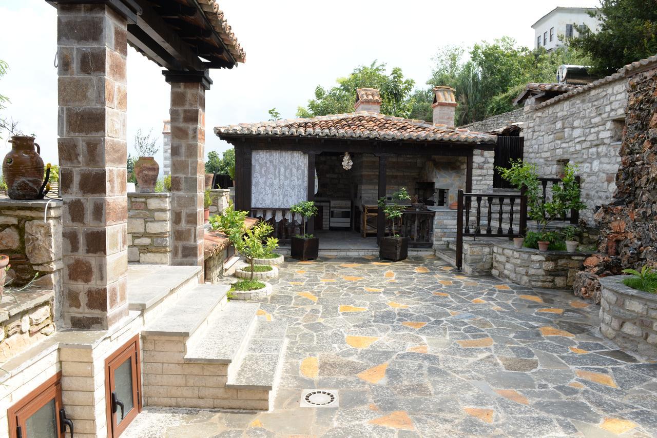Guest House Iljesa Berat Eksteriør bilde